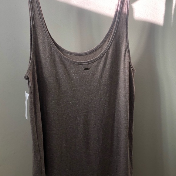 🌊 SOLD!❕O’Neill Beachin’ Tank  🌊 - Picture 9 of 11